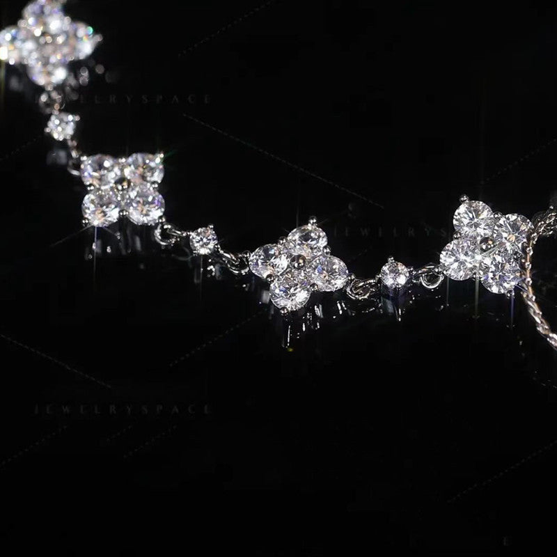 Micro Zircon Inlaid Flower Bracelet For Ladies